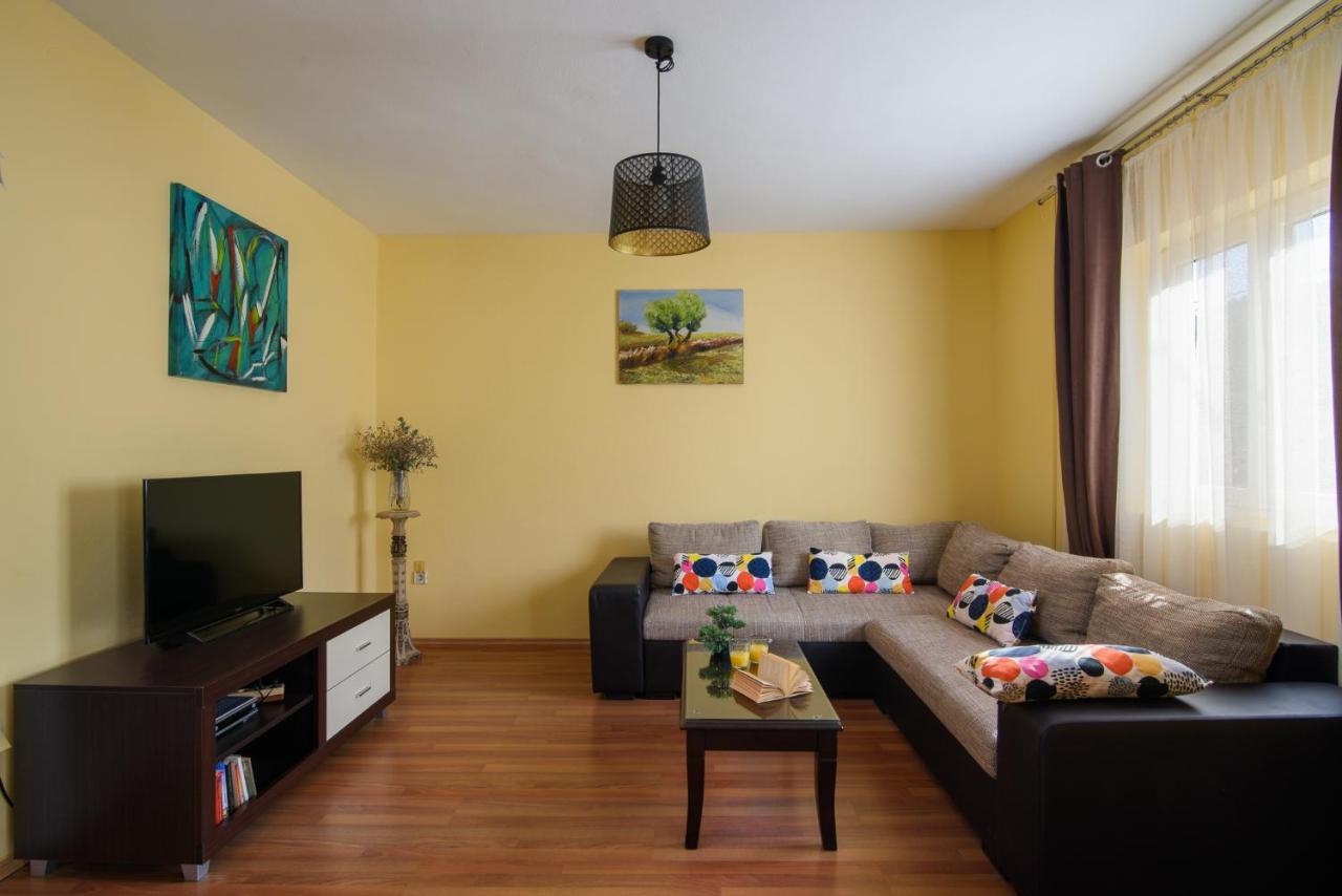 Apartmen Karmen 2 Trogir Exterior photo